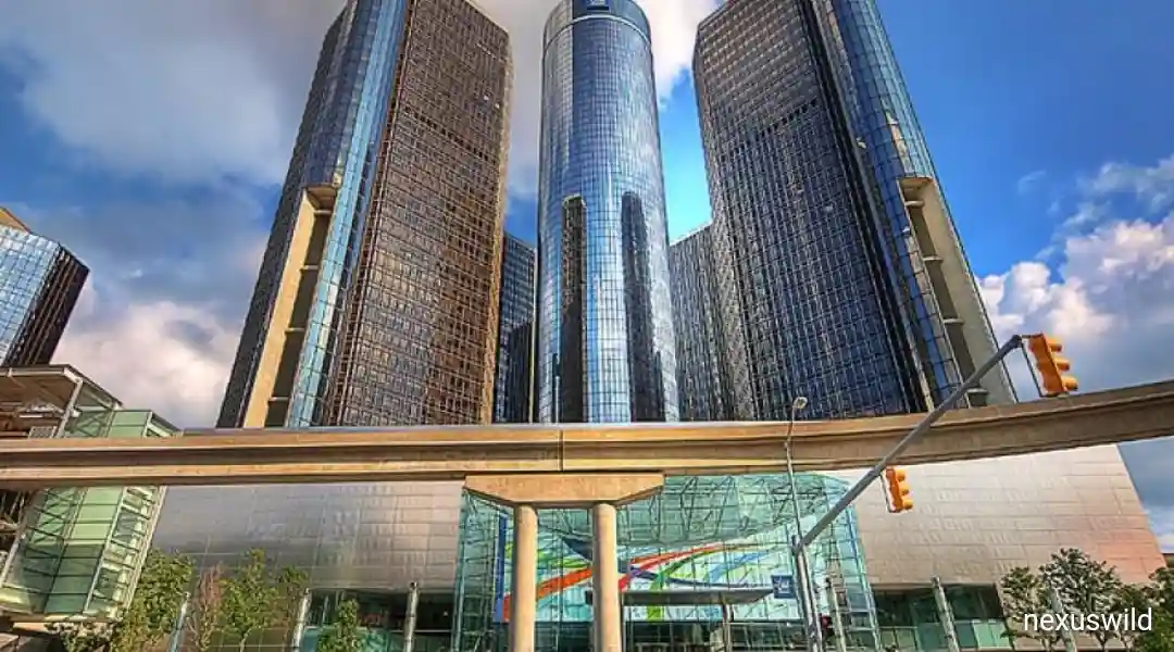 Headline: GM Posts $4.1 Billion in Q3 Operating Profit as Shares Fall on Outlook
